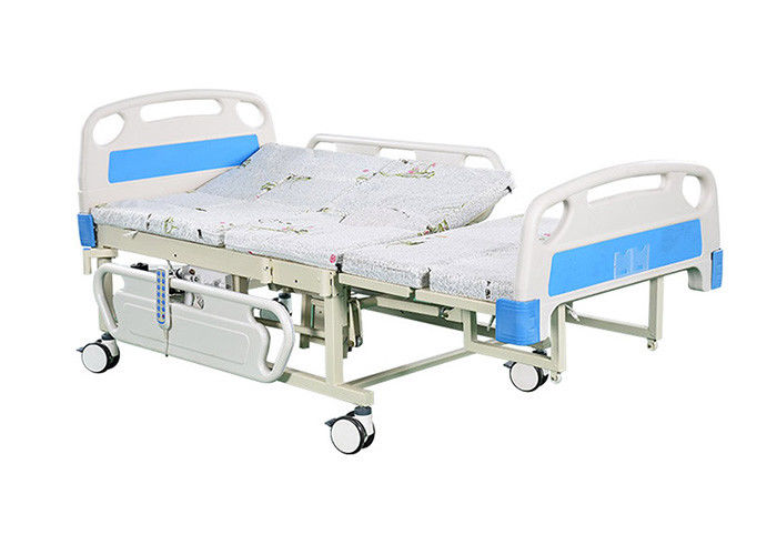 Geduldiges Längsdrehen-elektrisches Krankenhaus-Bett mit Handkontrolleur For Movements