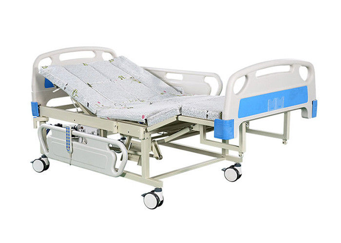 Geduldiges Längsdrehen-elektrisches Krankenhaus-Bett mit Handkontrolleur For Movements